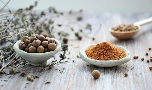 Scopri le migliori erbe aromatiche da cucina per esaltare i tuoi piatti